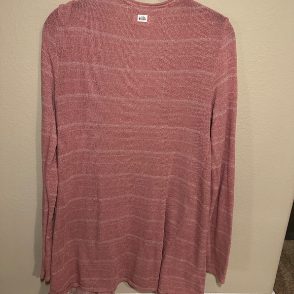 Salmon pink cardigan from Volcom size medium - Picture 3 of 5